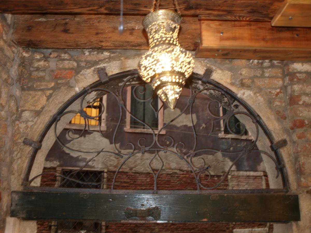 ヴェネツィアAl Pozzo Dei Scoacamini, 100 M From San Marco, Ground Floorアパートメント エクステリア 写真