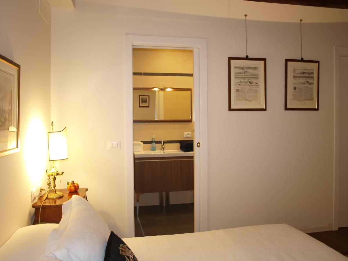 ヴェネツィアAl Pozzo Dei Scoacamini, 100 M From San Marco, Ground Floorアパートメント エクステリア 写真
